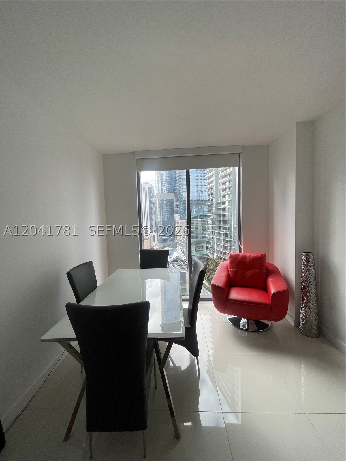 31 SE 6th St #2503 Miami, FL 33131