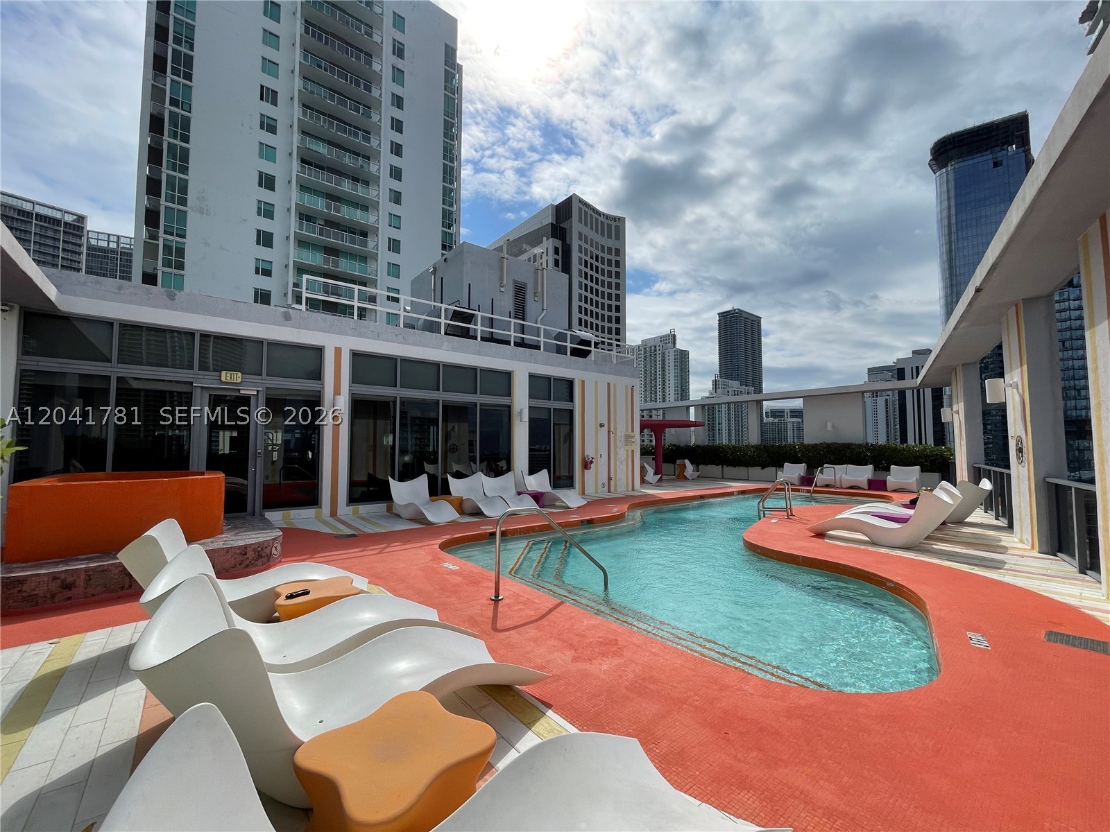 31 SE 6th St #2503 Miami, FL 33131