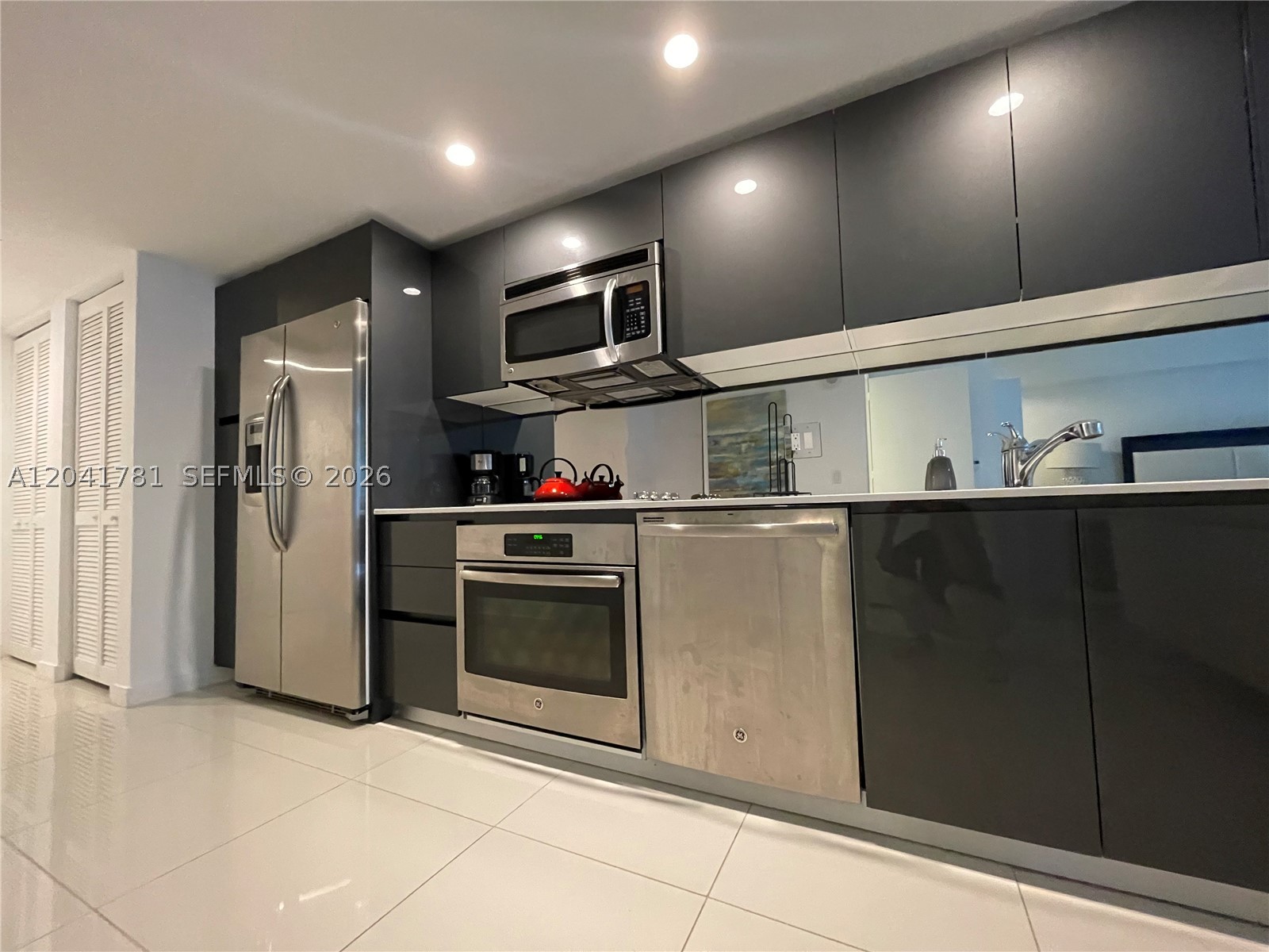 31 SE 6th St #2503 Miami, FL 33131