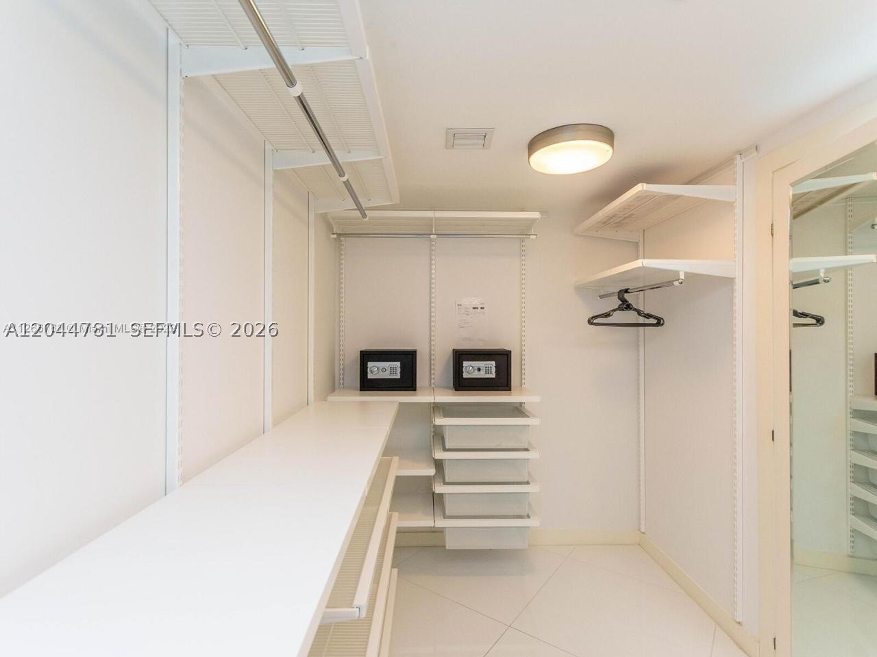 image Epic Residences17