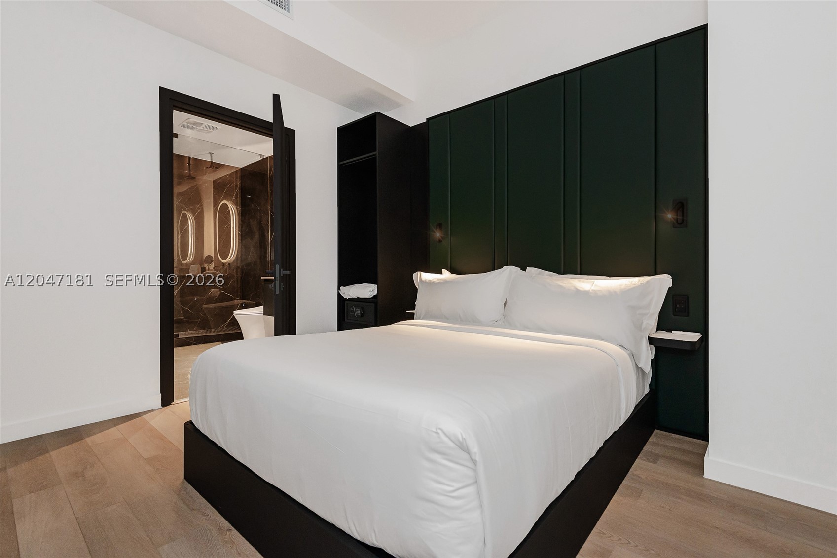 image E11EVEN Hotel & Residences17