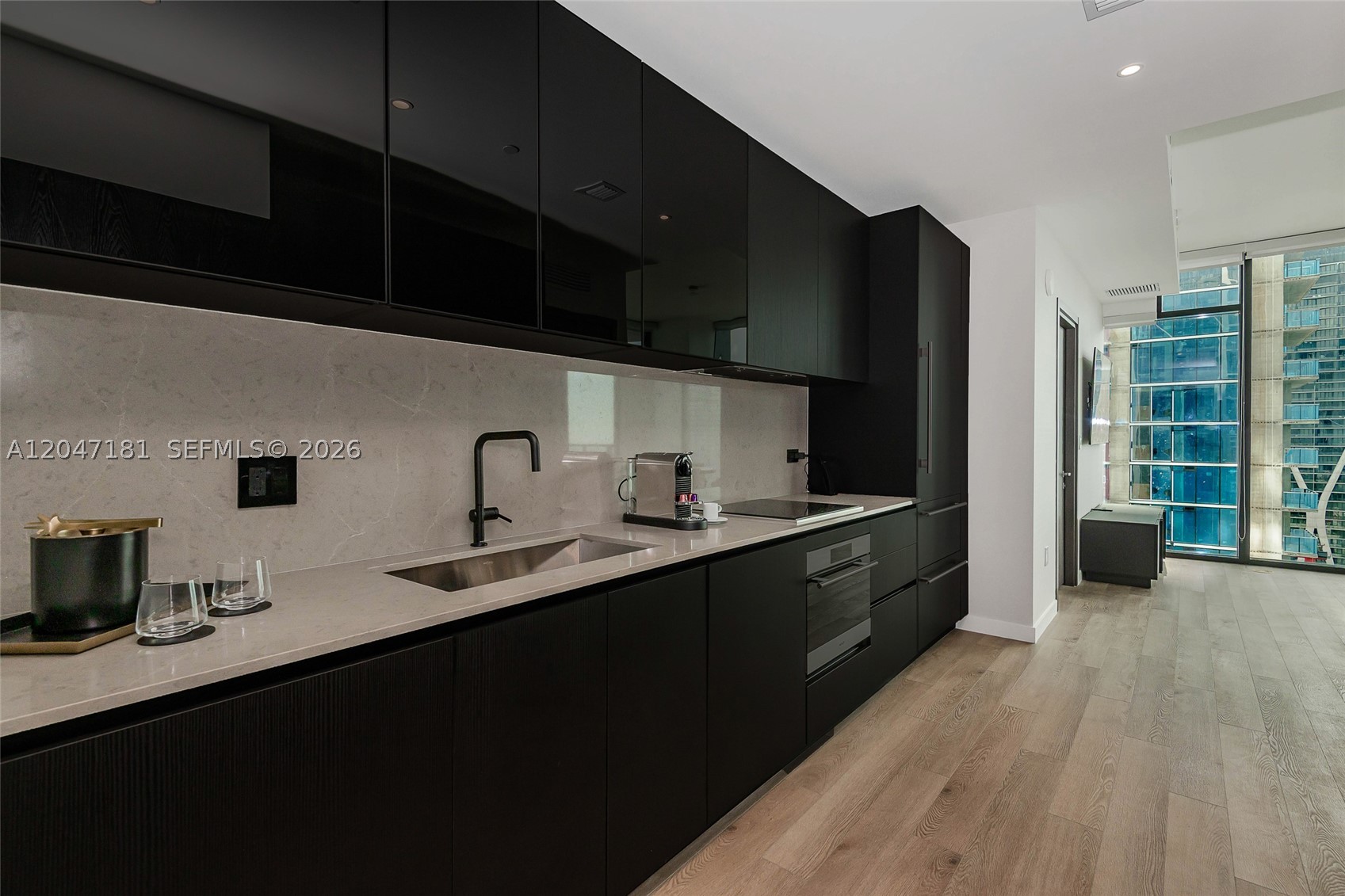 image E11EVEN Hotel & Residences24