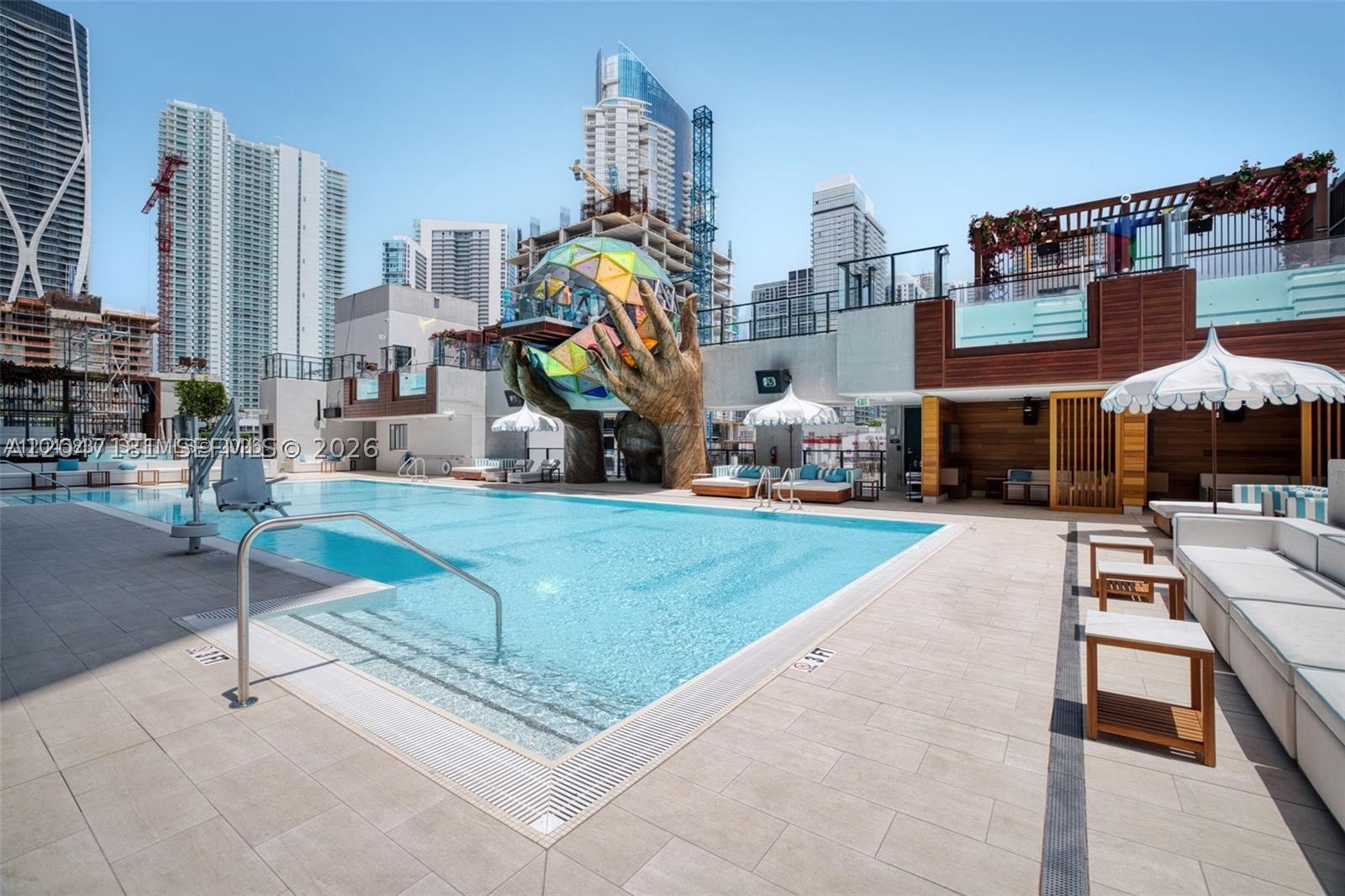 image E11EVEN Hotel & Residences31