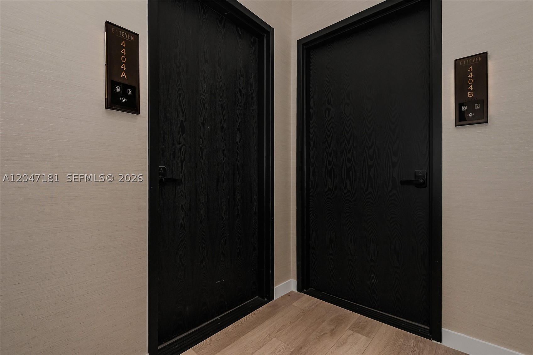 image E11EVEN Hotel & Residences7