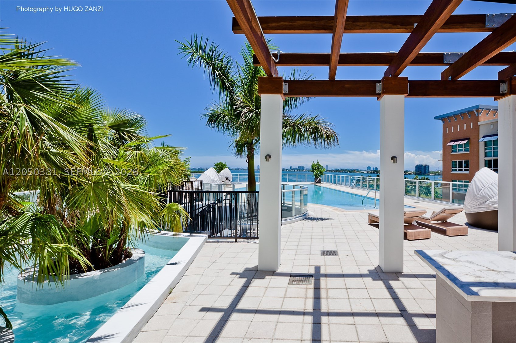 image Paramount Bay28