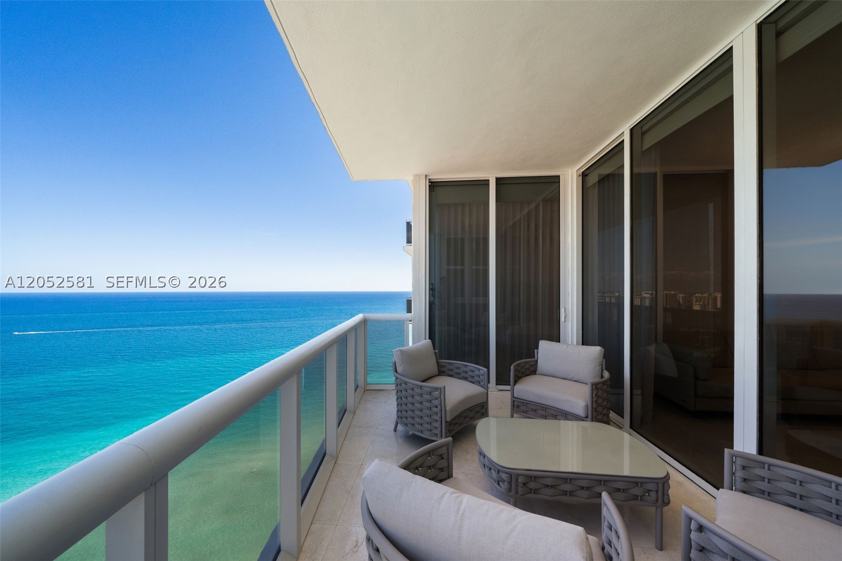 image Trump Royale26