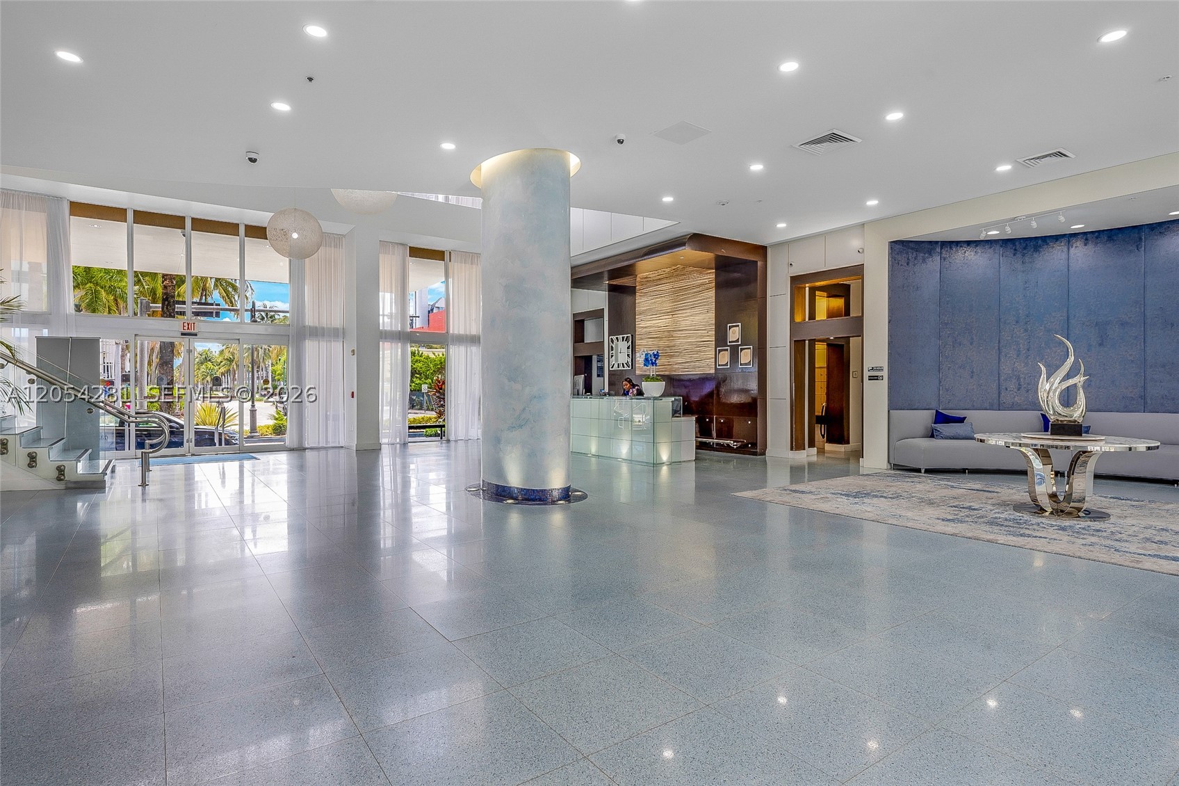 image The Venture at Aventura1