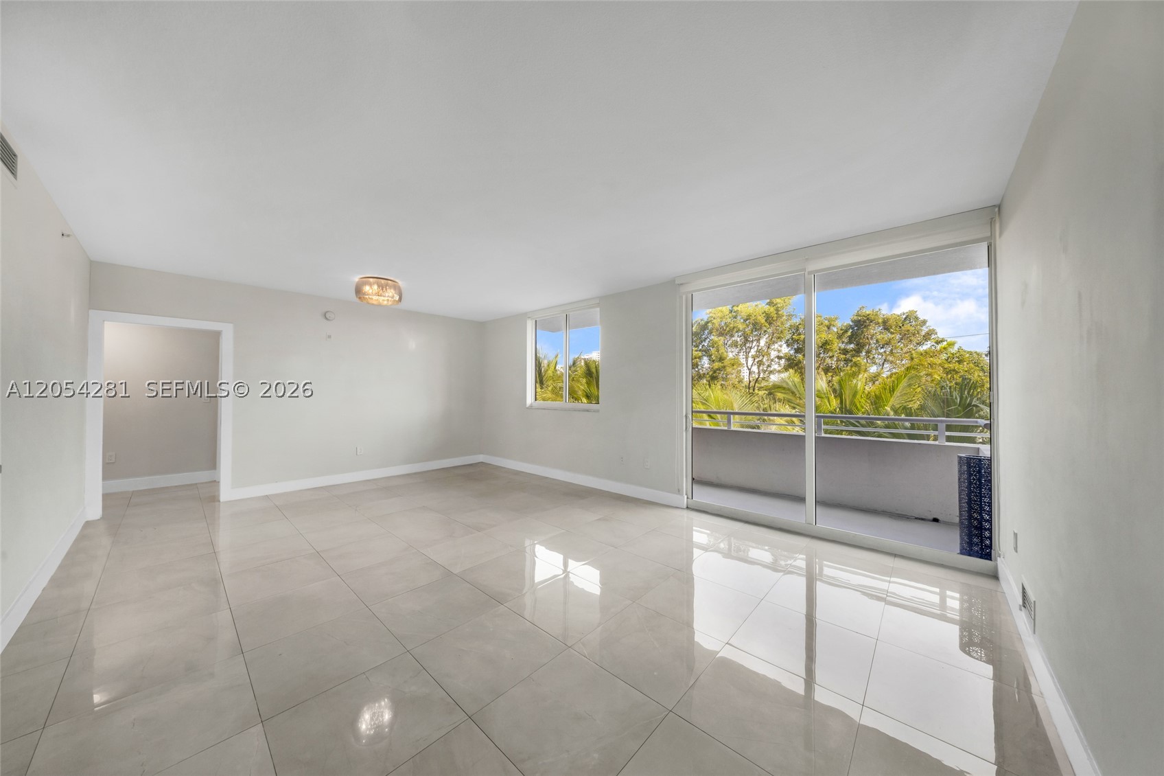 image The Venture at Aventura7