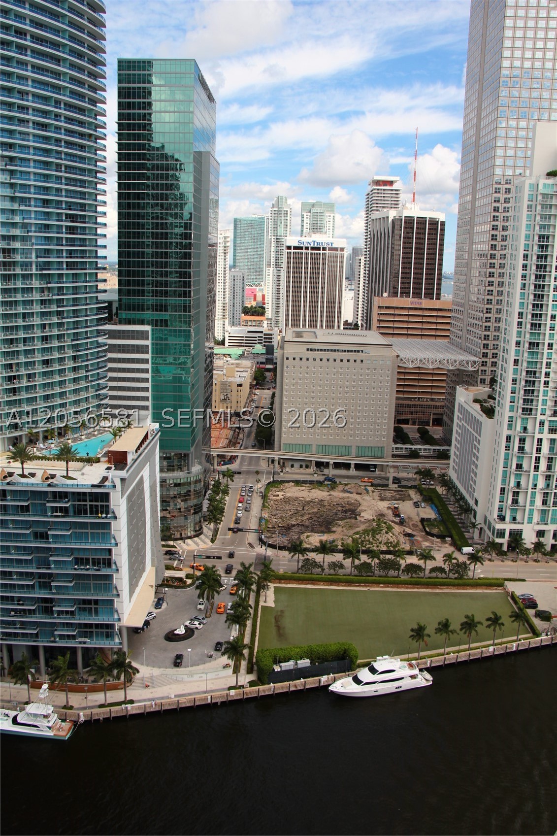 465 Brickell Ave #3006