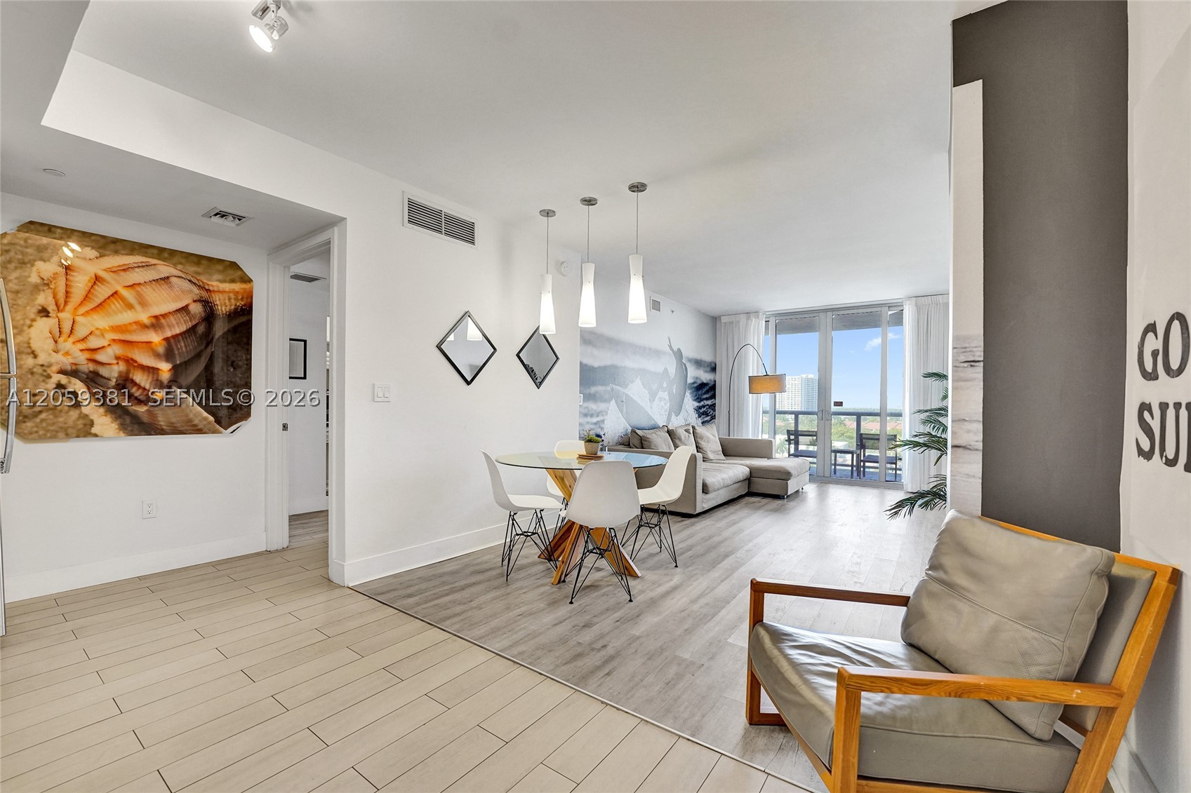 image Beachwalk Condominium1