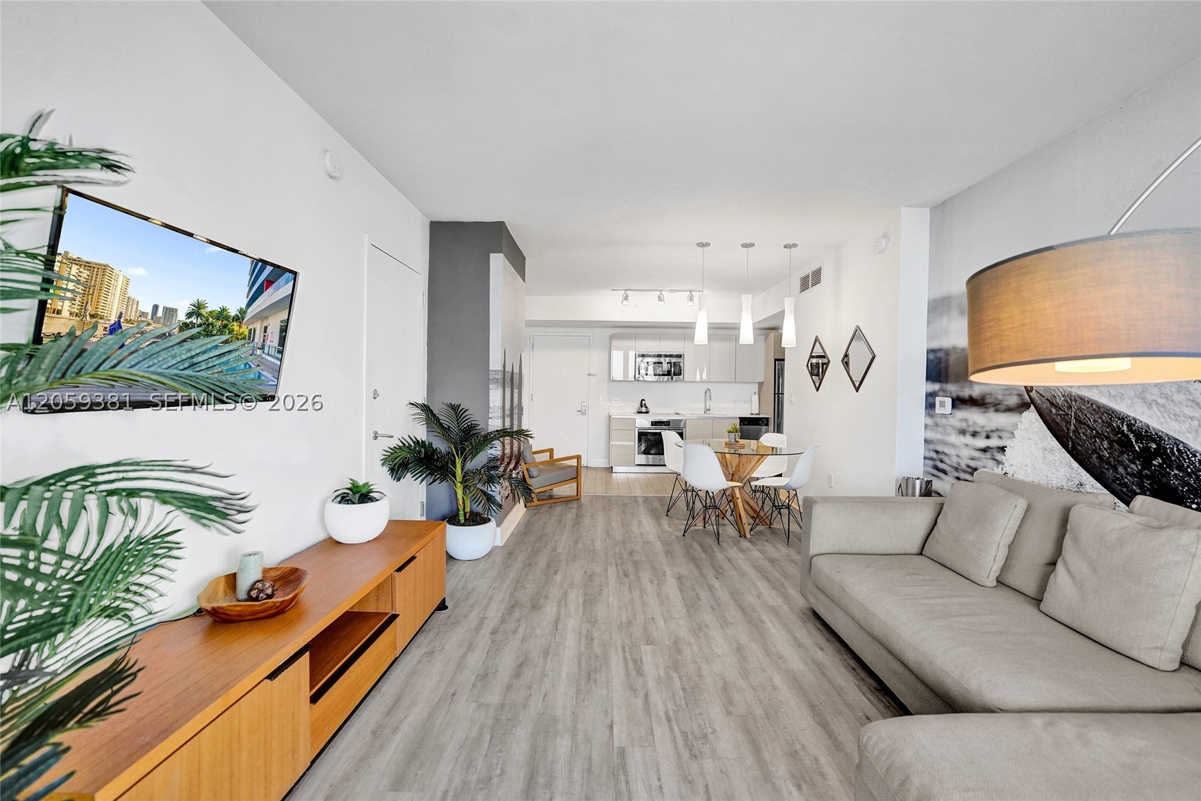 image Beachwalk Condominium22