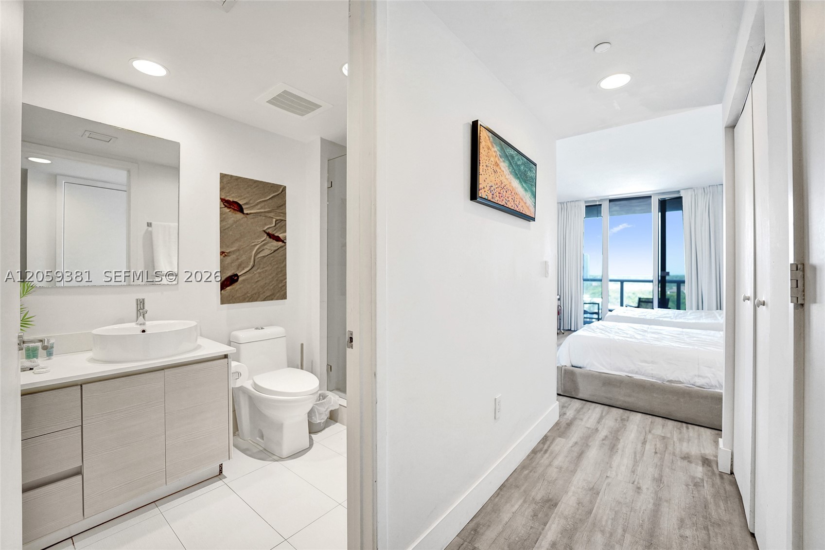 image Beachwalk Condominium36