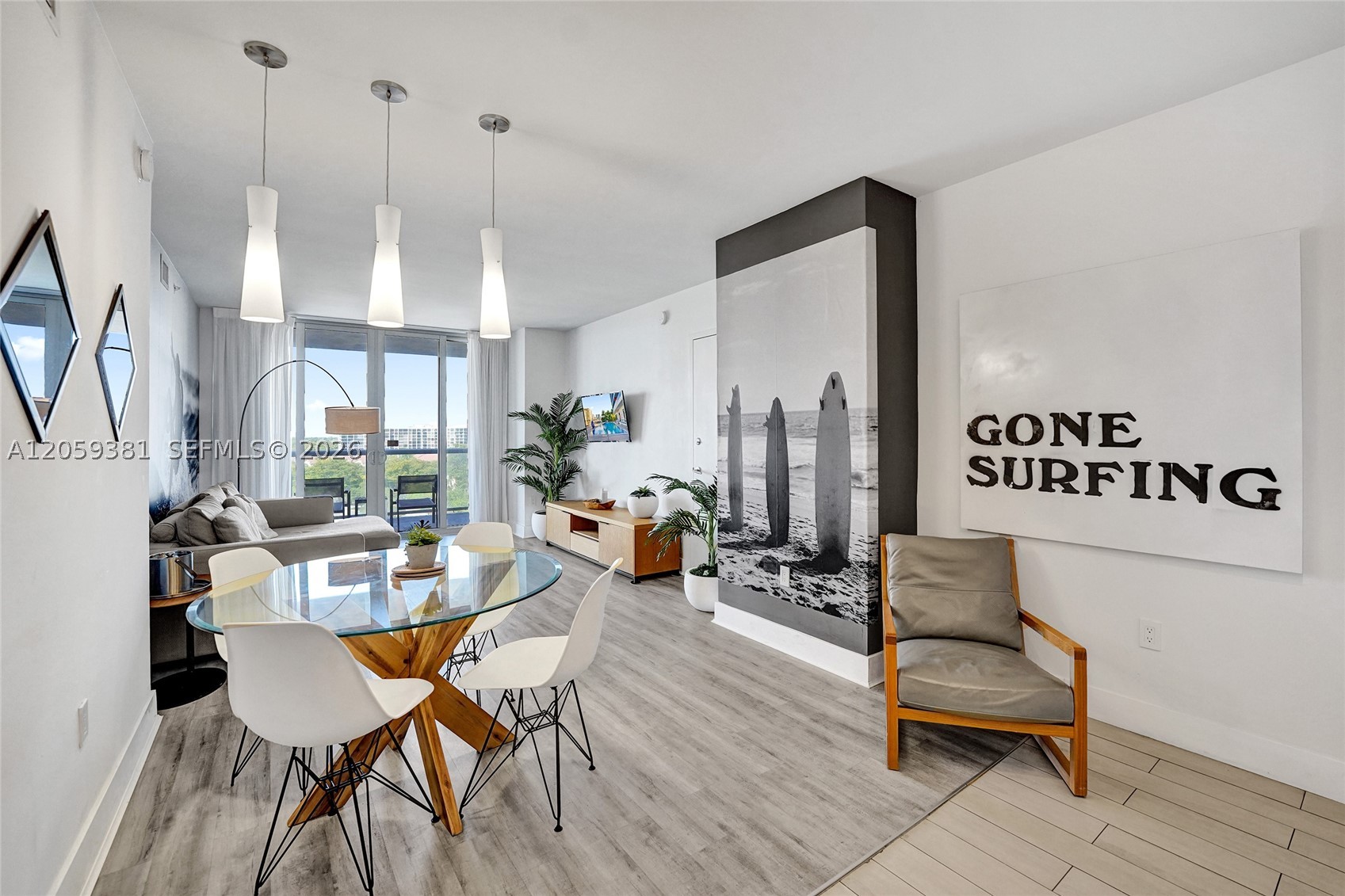 image Beachwalk Condominium4