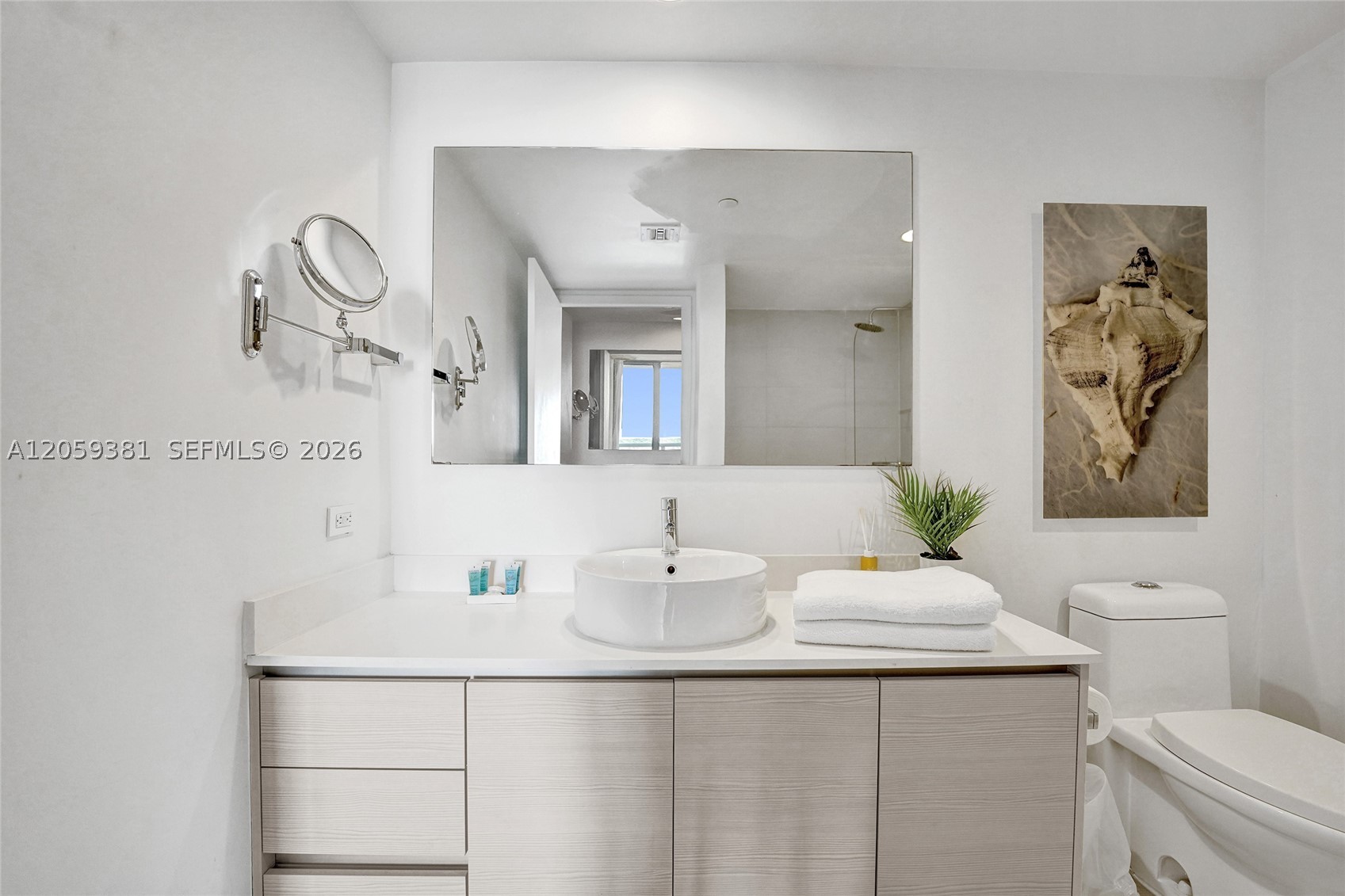 image Beachwalk Condominium61