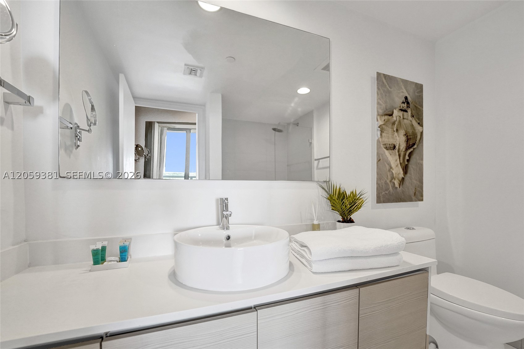 image Beachwalk Condominium62