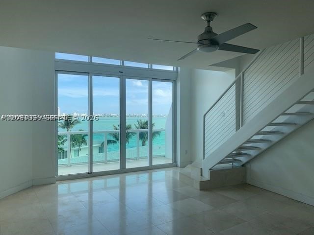 2000 Bay Dr #403