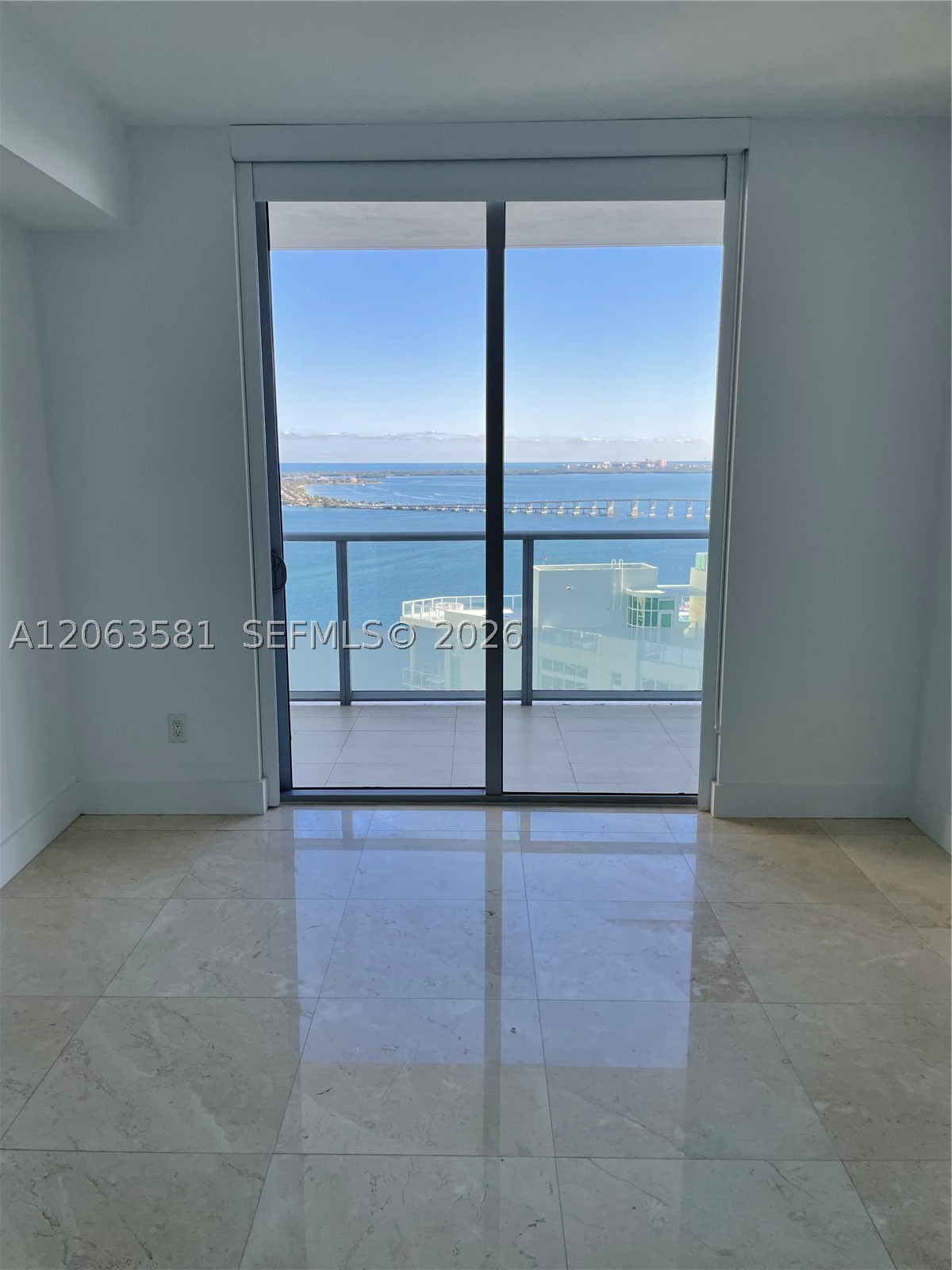 image Brickell House3