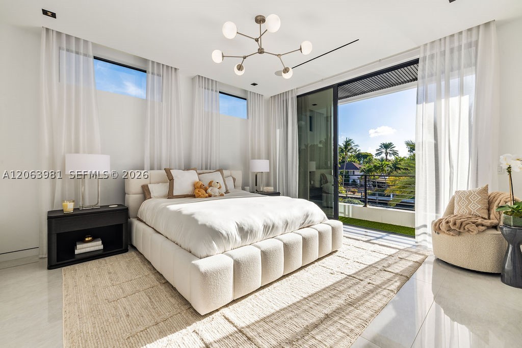 725 Poinciana Dr Fort Lauderdale, FL 33301