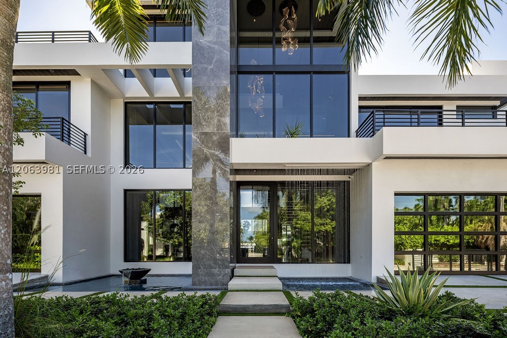 725 Poinciana Dr Fort Lauderdale, FL 33301
