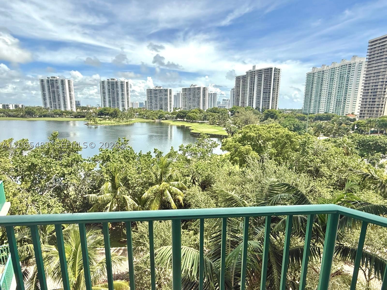 20000 E Country Clb Dr #612 Aventura, FL 33180