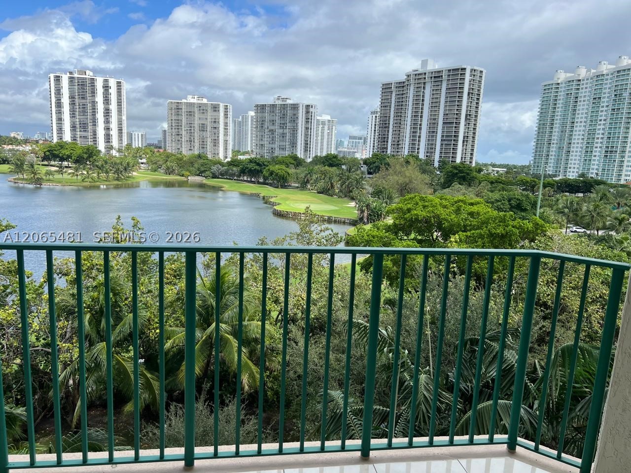 20000 E Country Clb Dr #612 Aventura, FL 33180