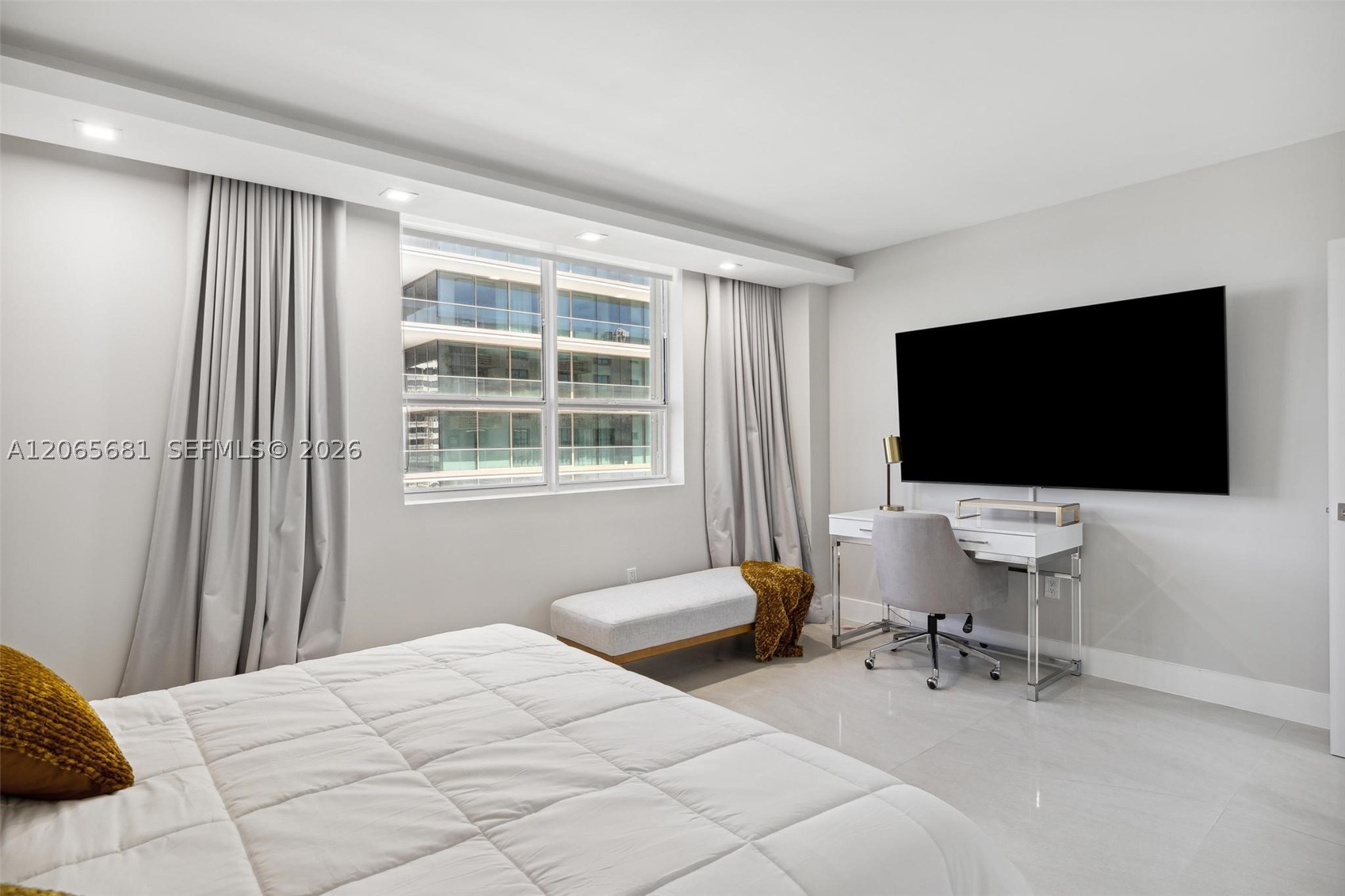 10185 Collins Ave #1223 Bal Harbour, FL 33154