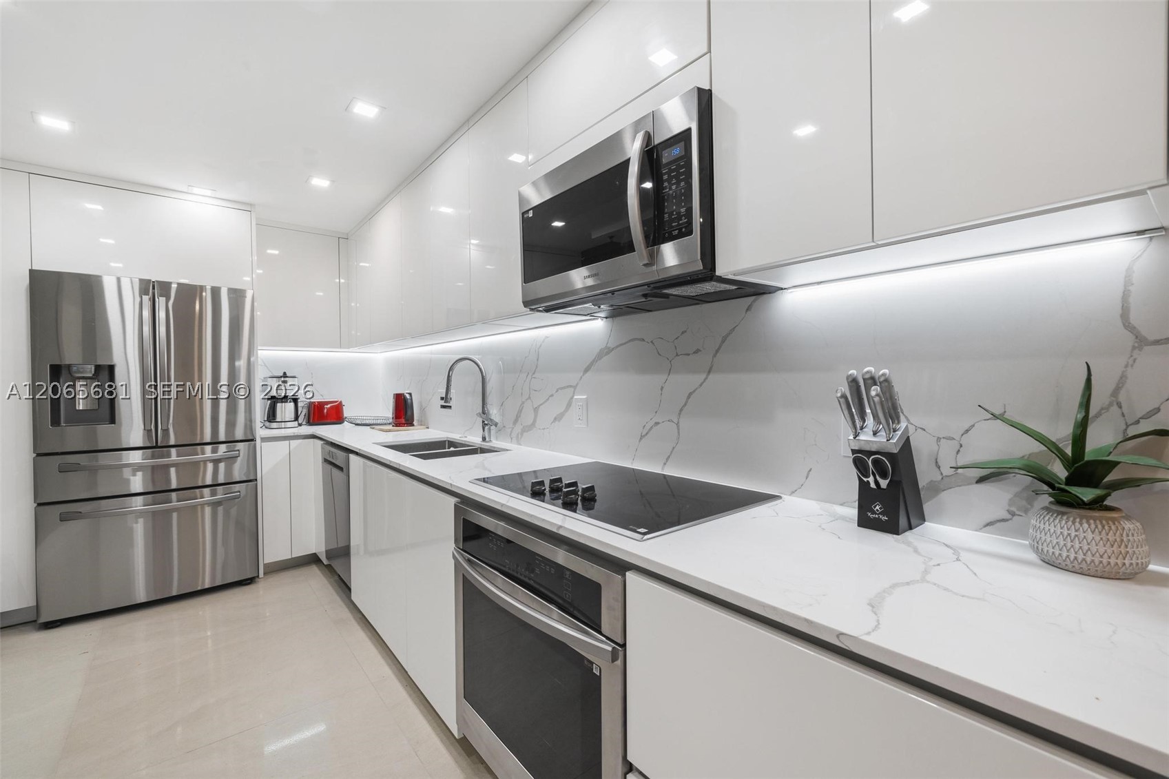 10185 Collins Ave #1223 Bal Harbour, FL 33154