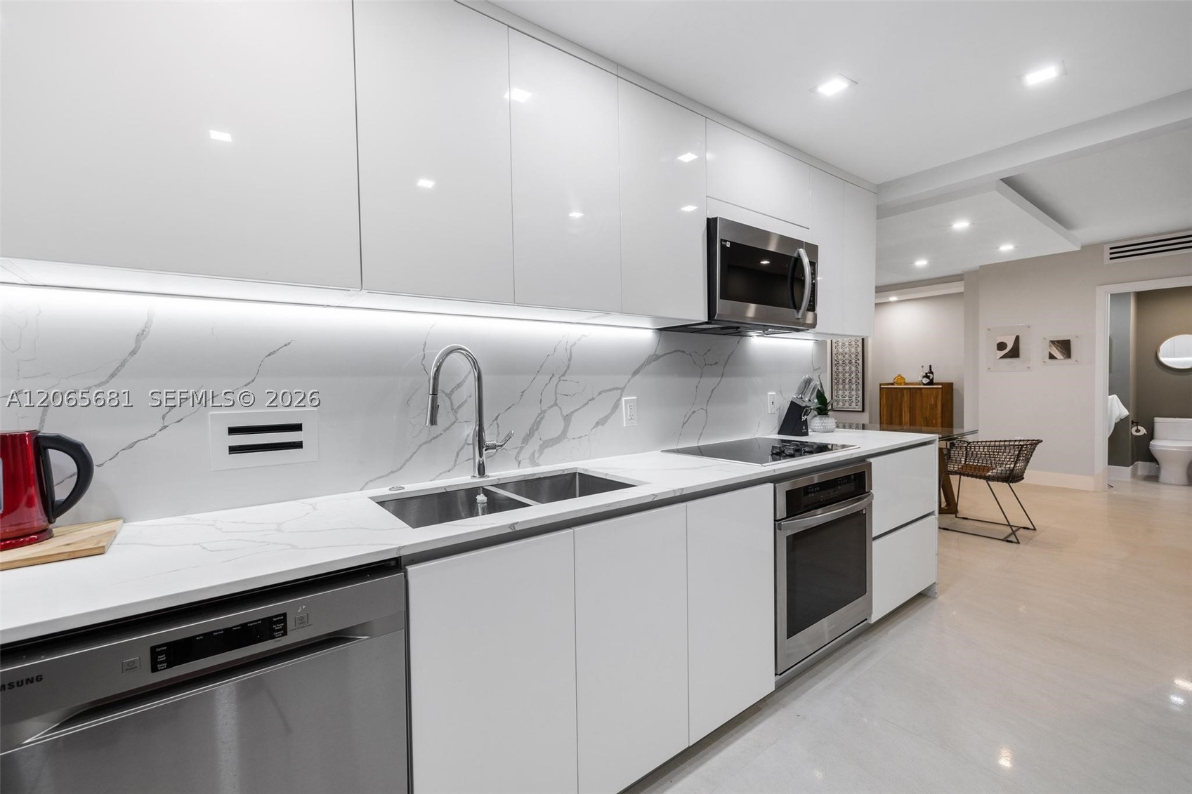 10185 Collins Ave #1223 Bal Harbour, FL 33154
