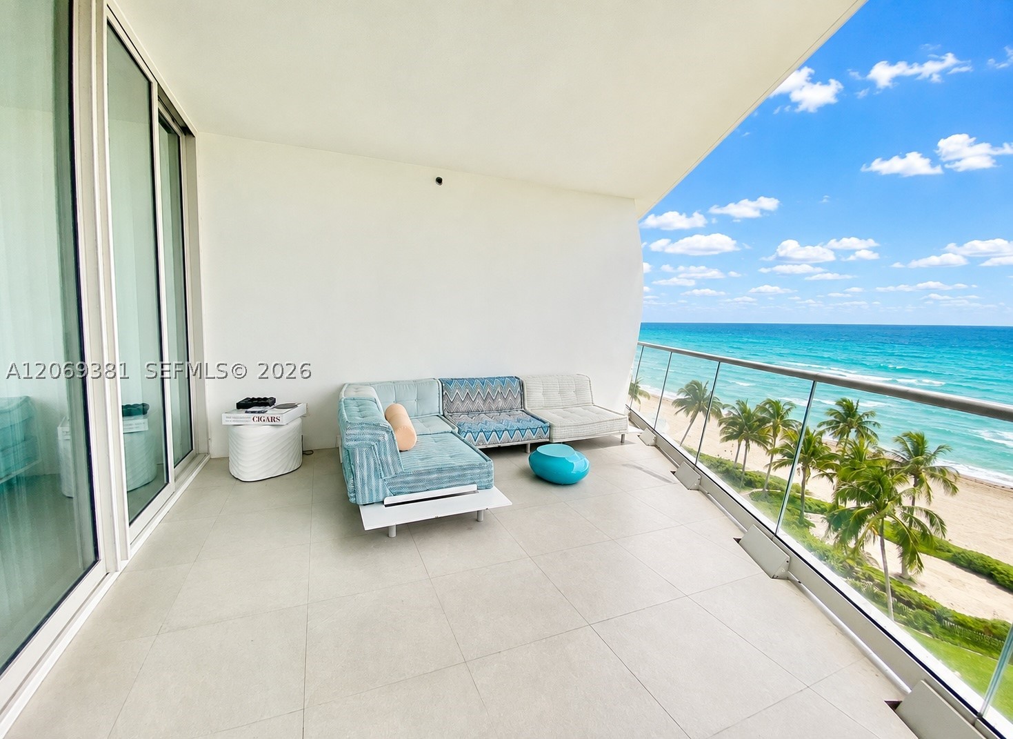 16901 Collins Ave #701