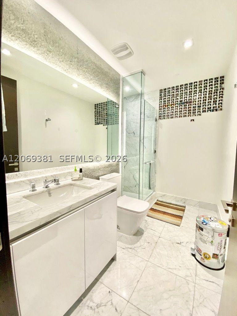 16901 Collins Ave #701 Sunny Isles Beach, FL 33160