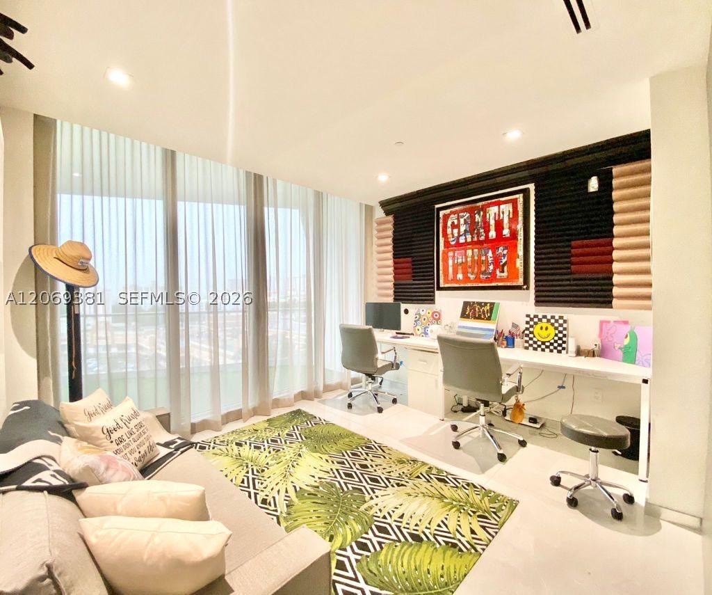 16901 Collins Ave #701 Sunny Isles Beach, FL 33160