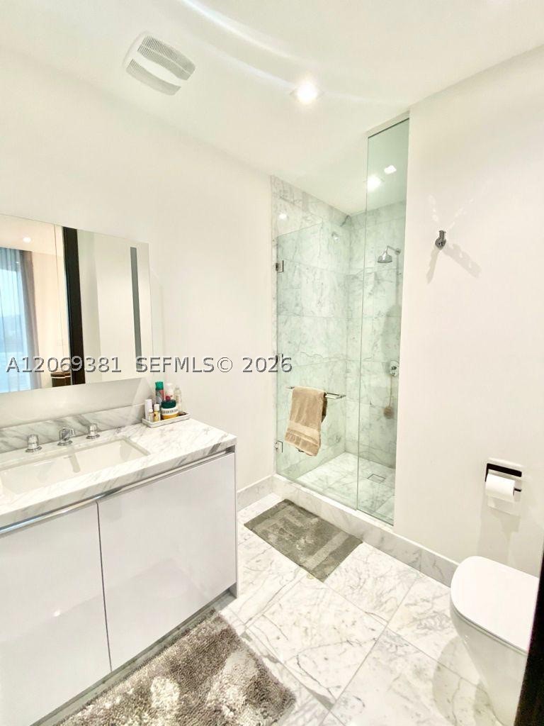 16901 Collins Ave #701 Sunny Isles Beach, FL 33160