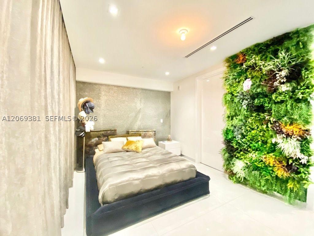 16901 Collins Ave #701 Sunny Isles Beach, FL 33160