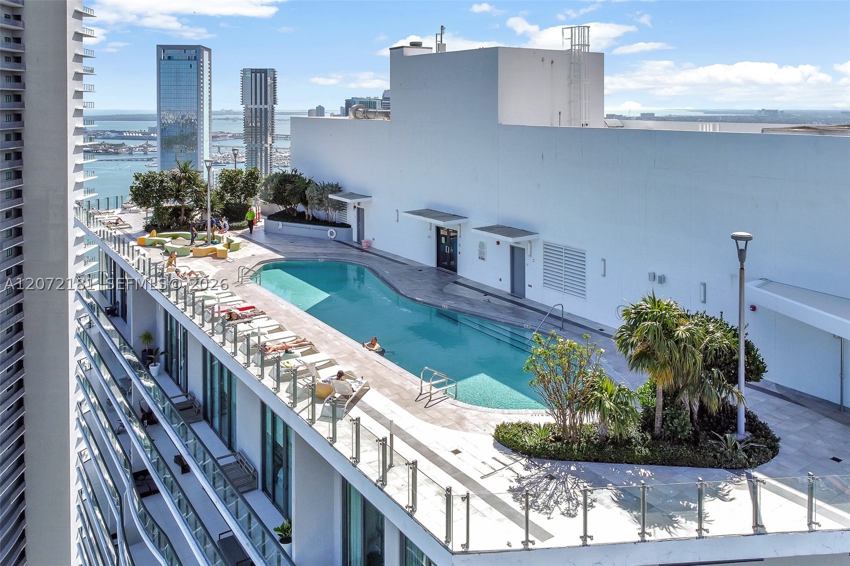image Paraiso Bayviews24