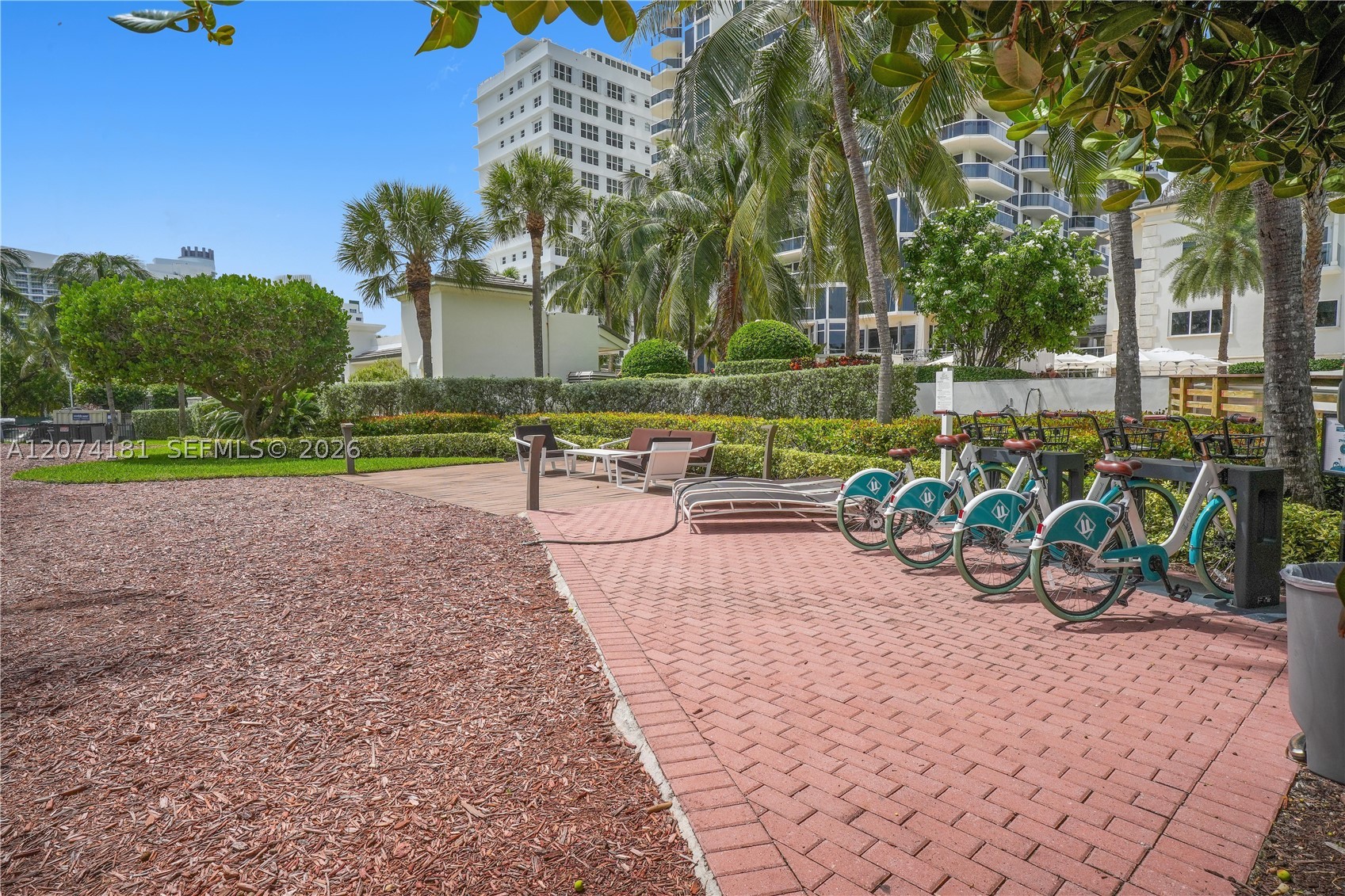 4775 Collins Ave #2208 Miami Beach, FL 33140