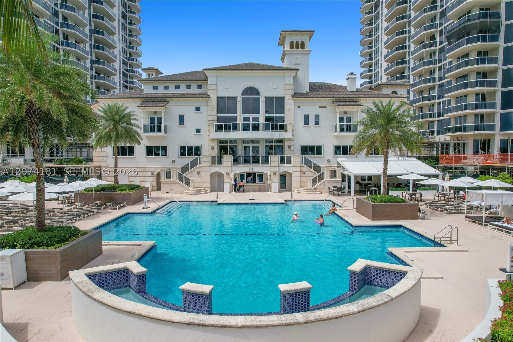 4775 Collins Ave #2208 Miami Beach, FL 33140