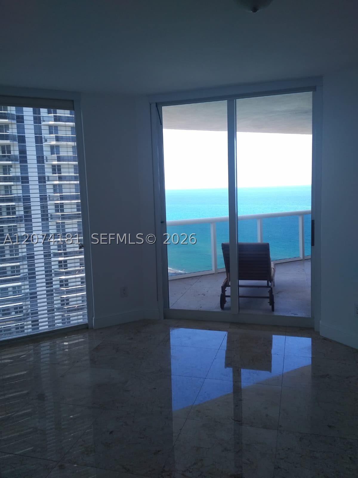 4775 Collins Ave #2208 Miami Beach, FL 33140