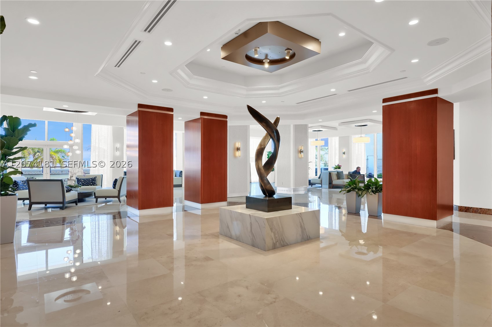 4775 Collins Ave #2208 Miami Beach, FL 33140