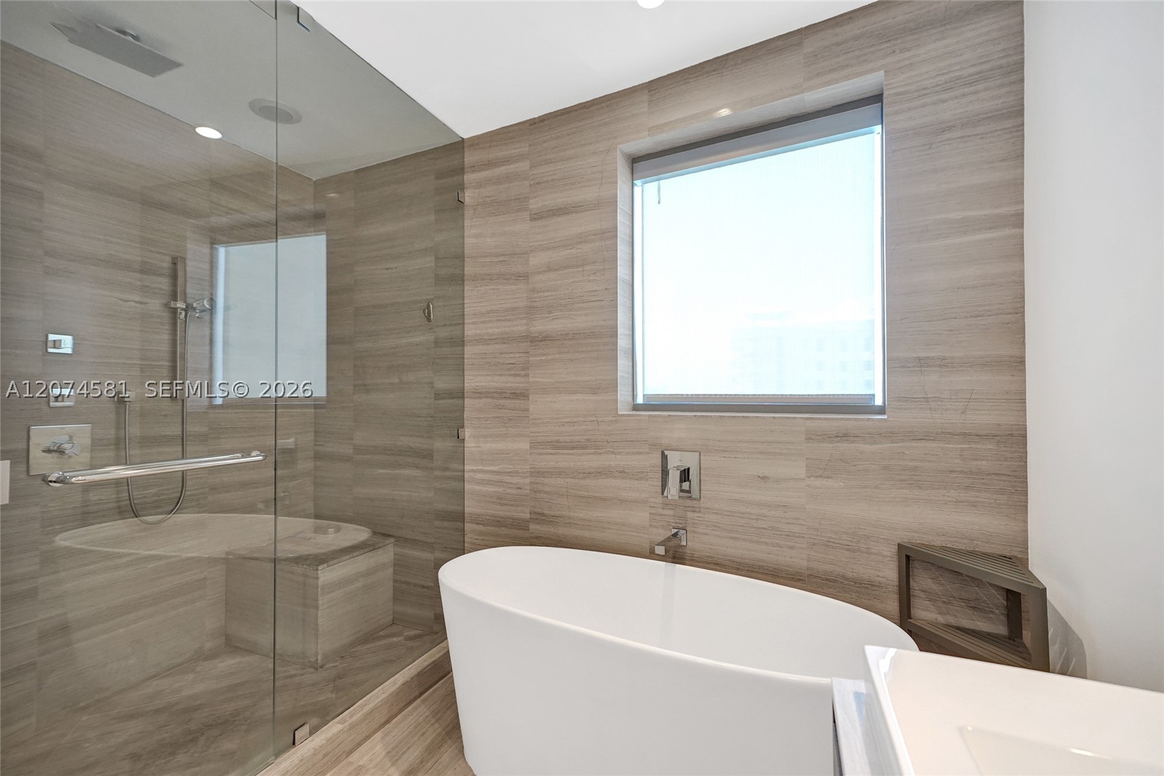 3250 NE 188th St #501 Aventura, FL 33180