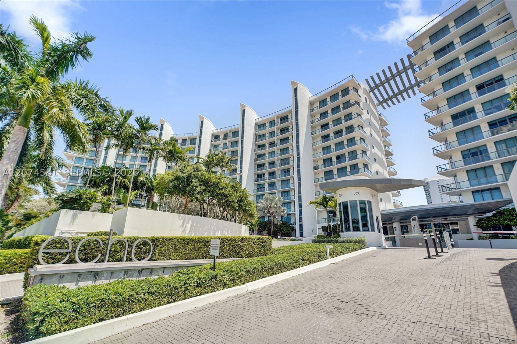 3250 NE 188th St #501 Aventura, FL 33180