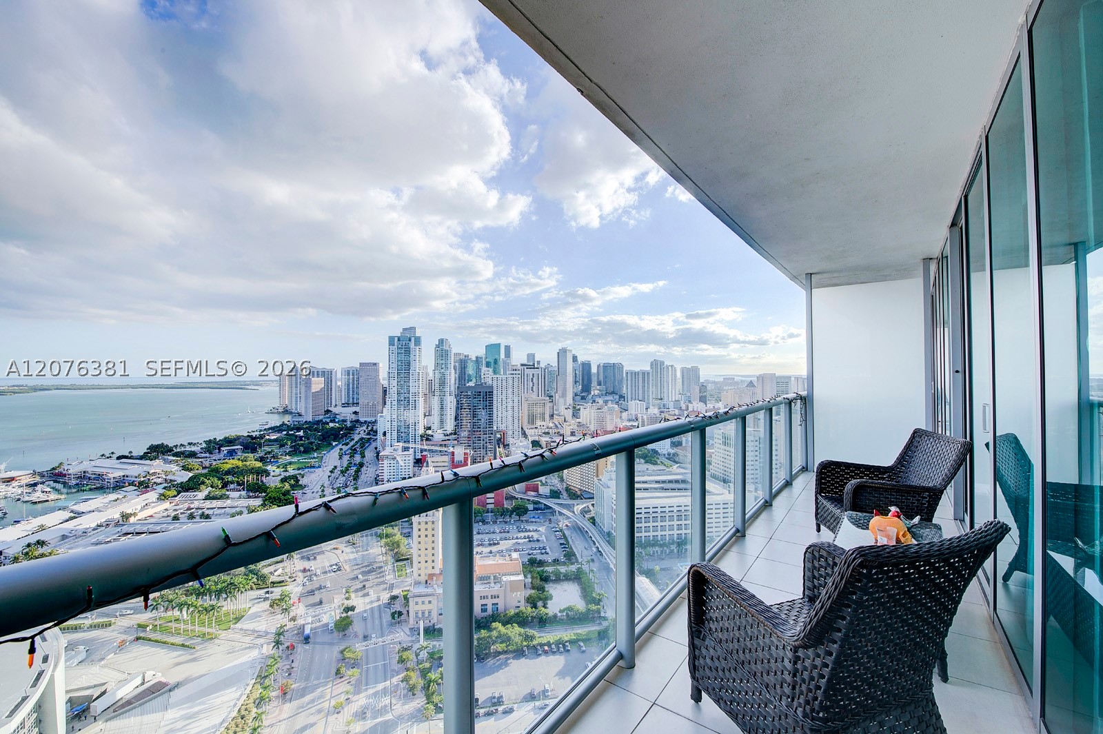 888 Biscayne Blvd #4007 Miami, FL 33132