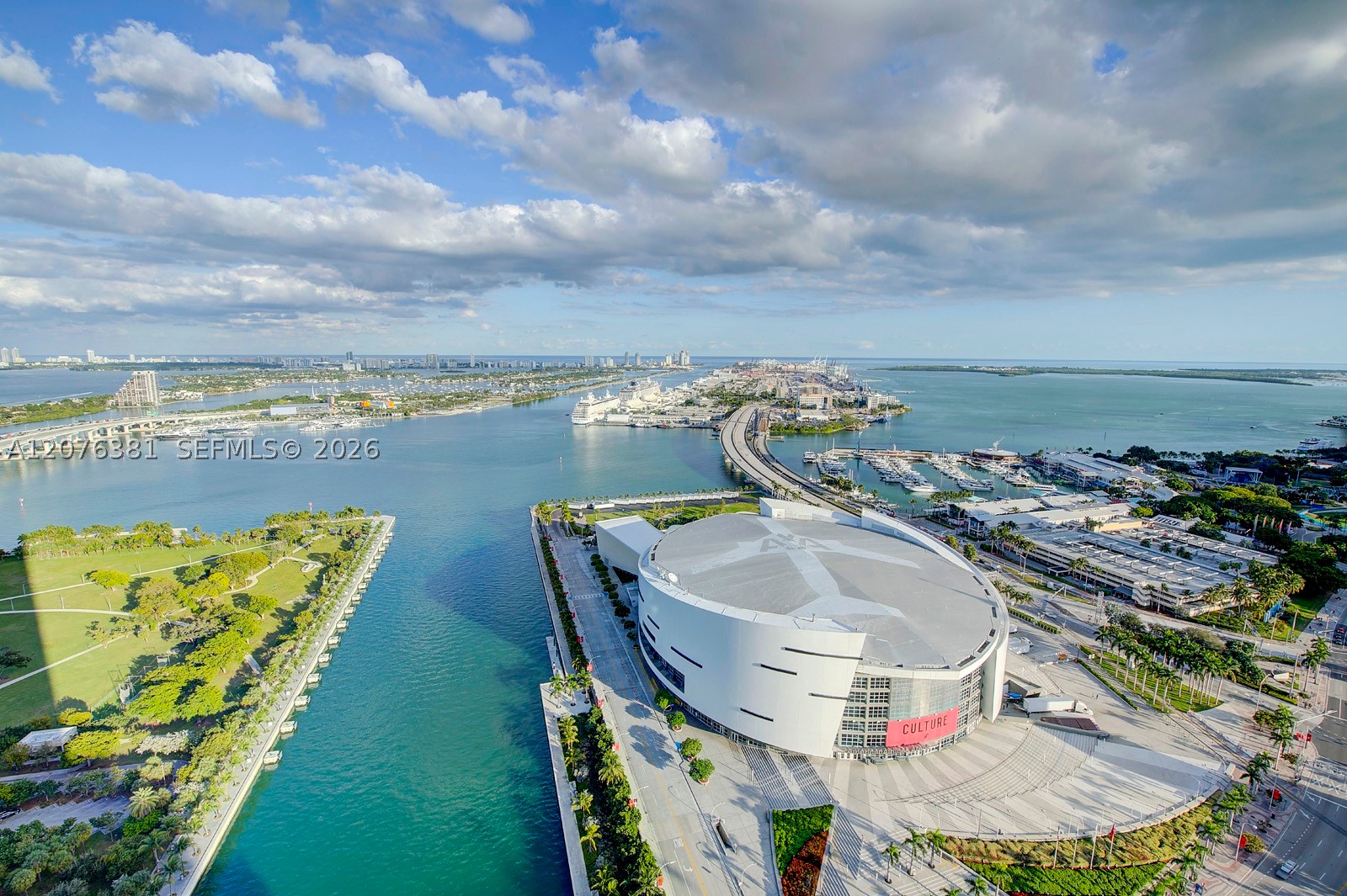 888 Biscayne Blvd #4007 Miami, FL 33132