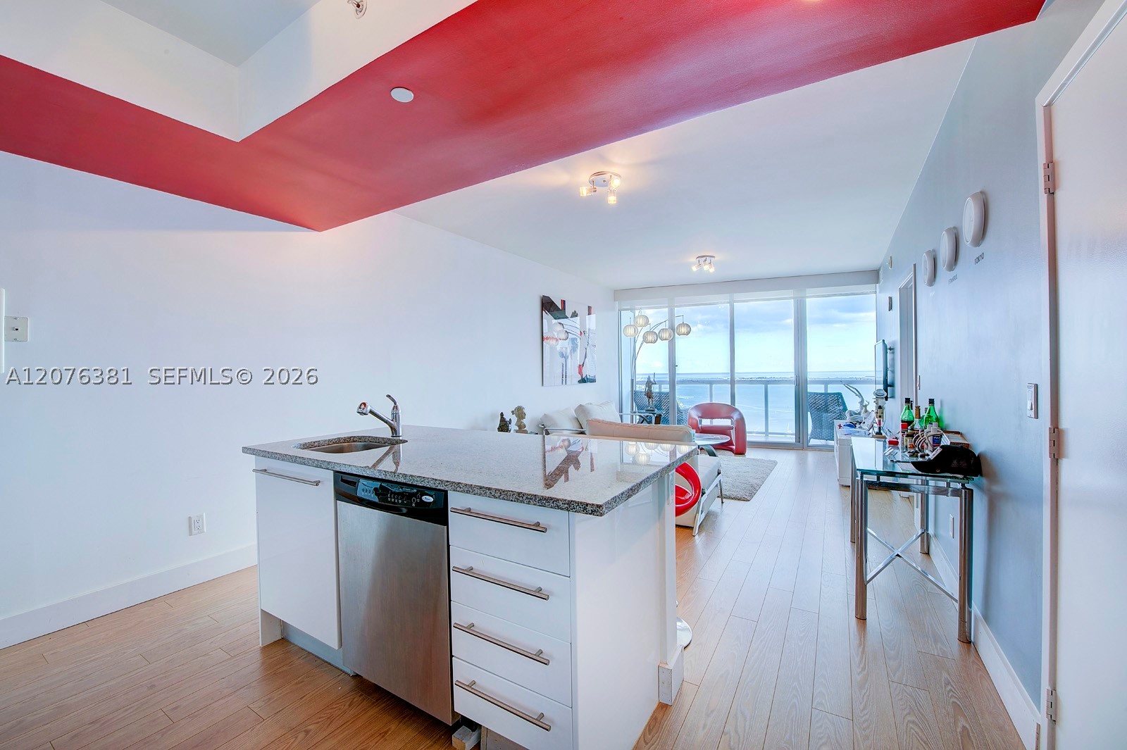 888 Biscayne Blvd #4007 Miami, FL 33132