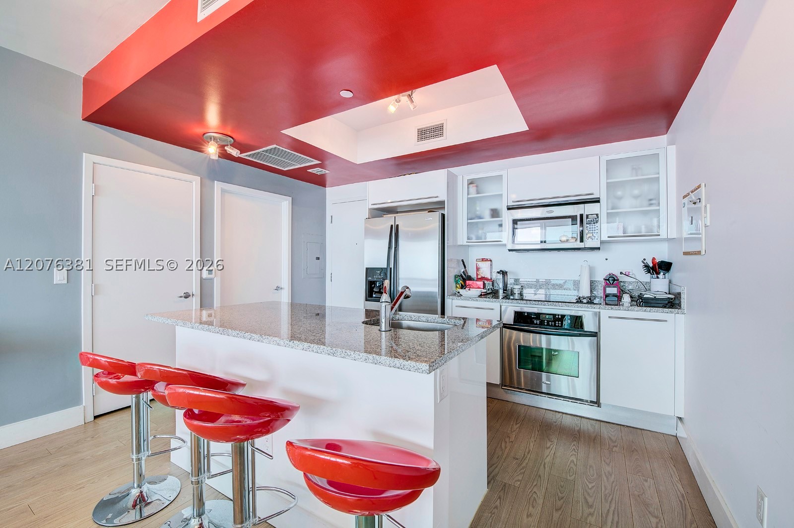 888 Biscayne Blvd #4007 Miami, FL 33132