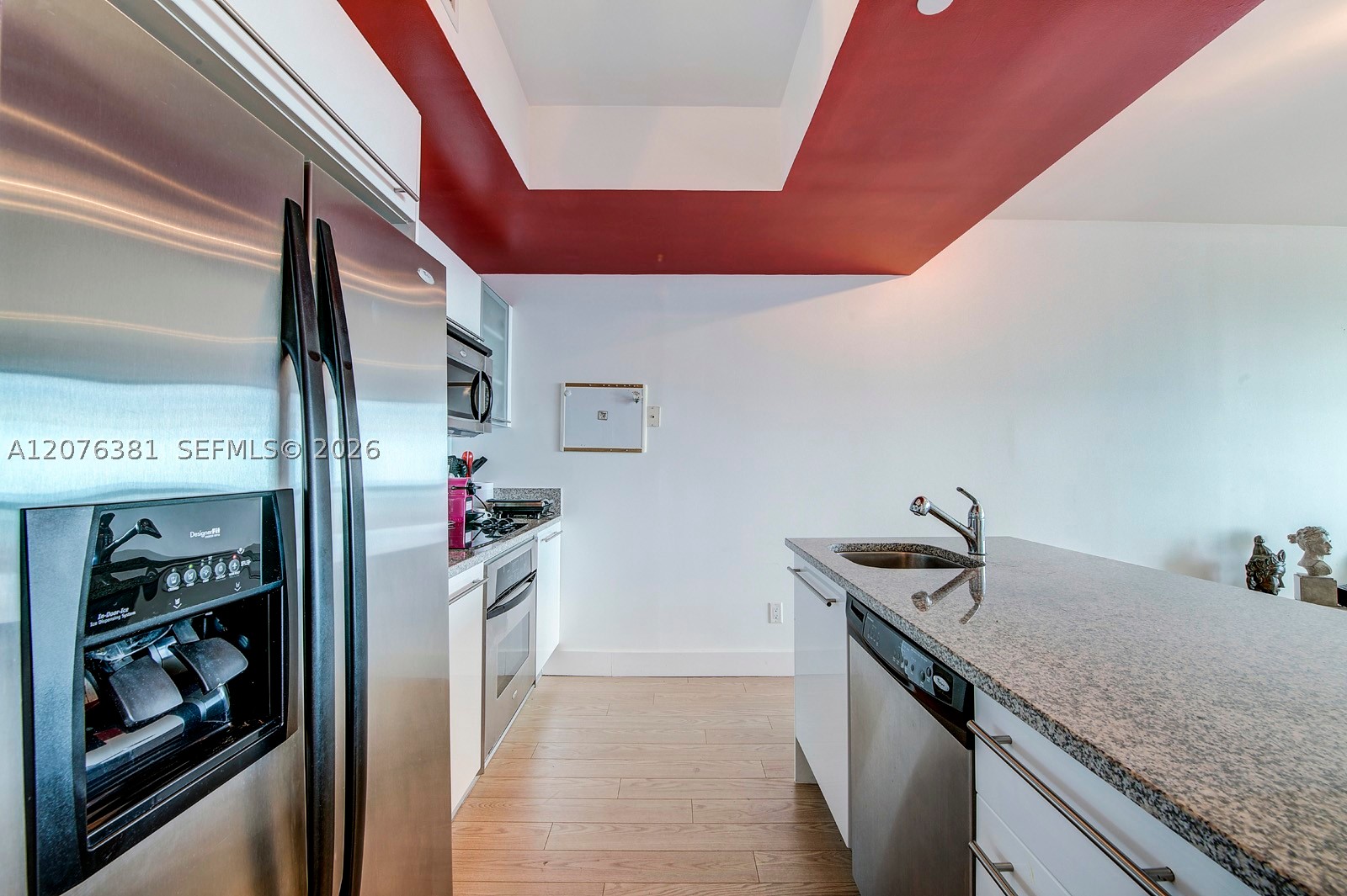 888 Biscayne Blvd #4007 Miami, FL 33132