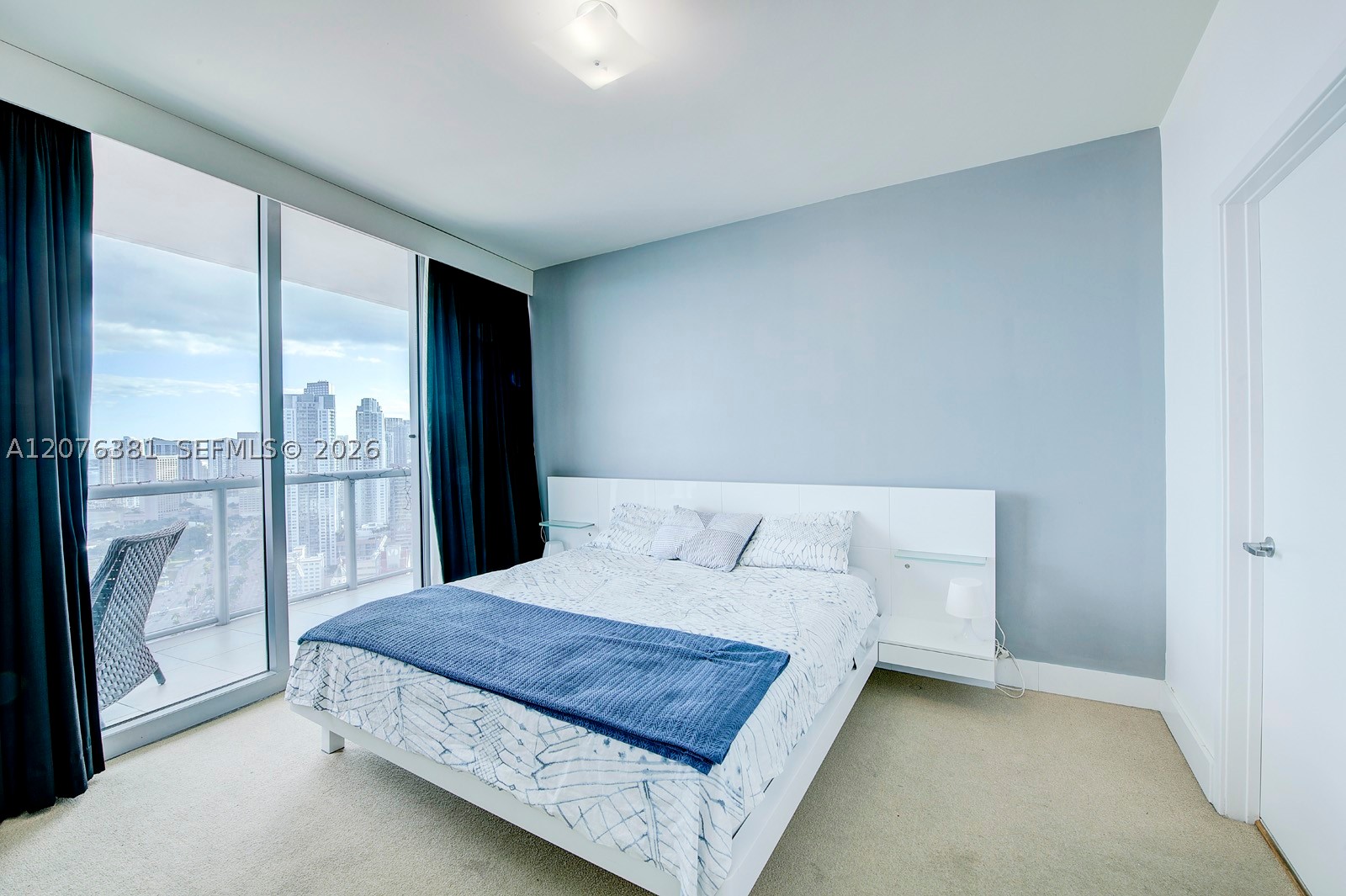 888 Biscayne Blvd #4007 Miami, FL 33132