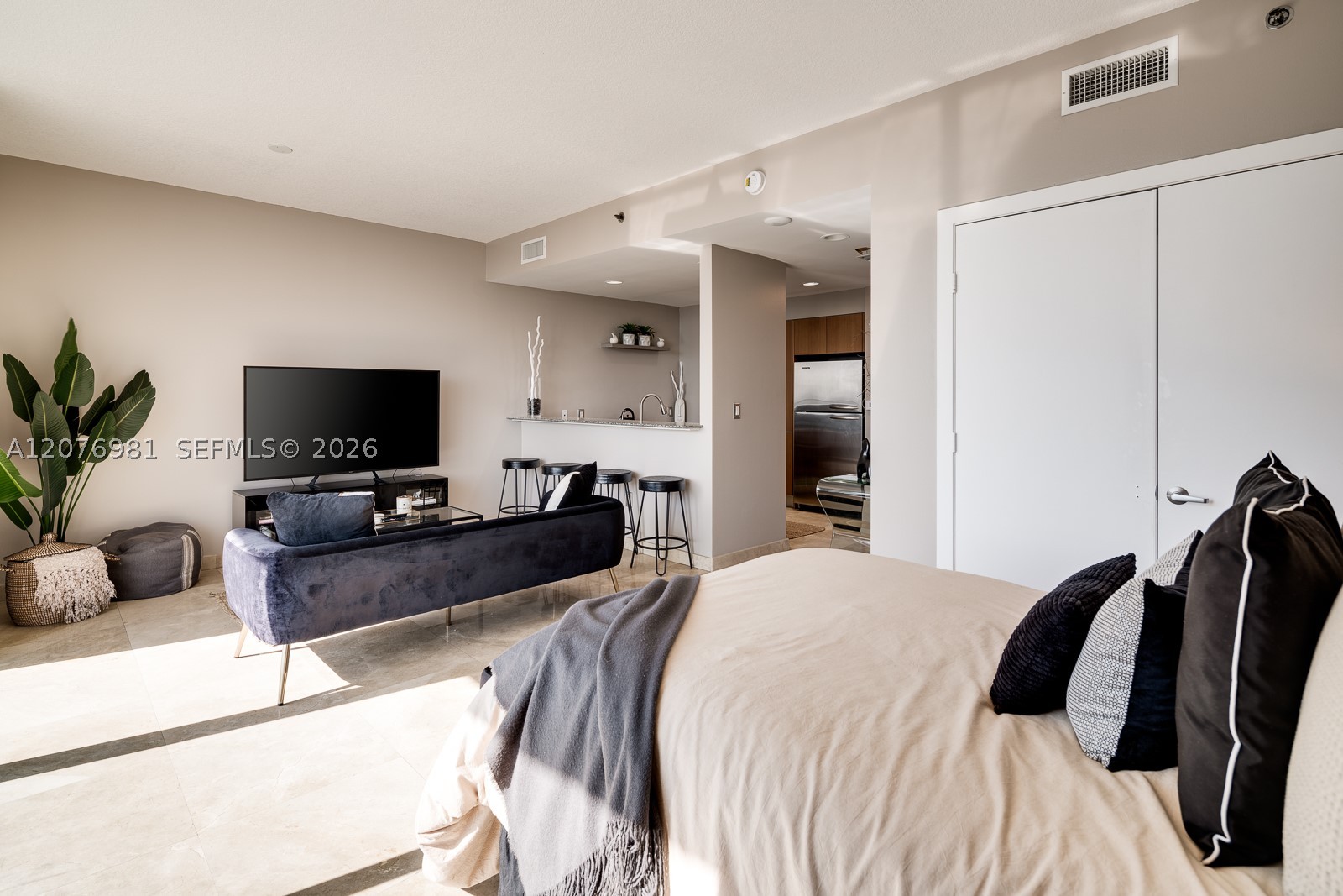 image 1060 Brickell - 10601