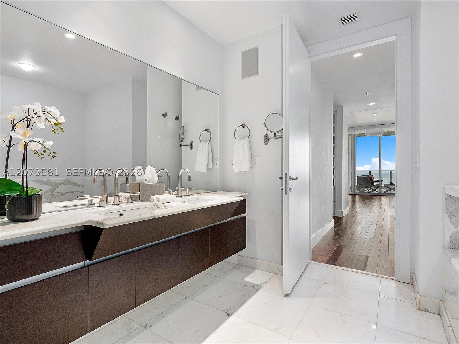 2627 S Bayshore Dr #2106 Miami, FL 33133