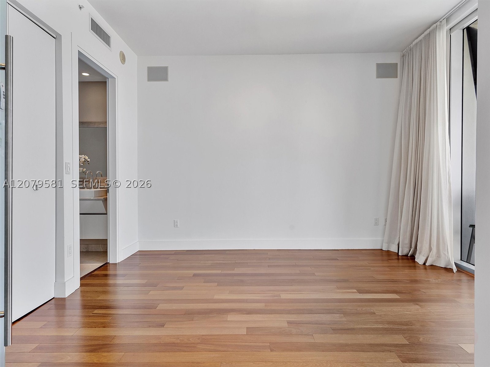 2627 S Bayshore Dr #2106 Miami, FL 33133