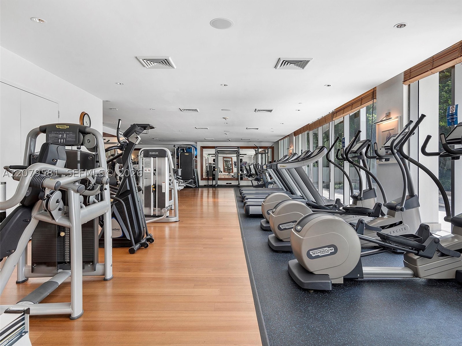 2627 S Bayshore Dr #2106 Miami, FL 33133